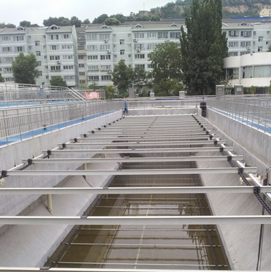 非金屬鏈條刮泥機(jī)