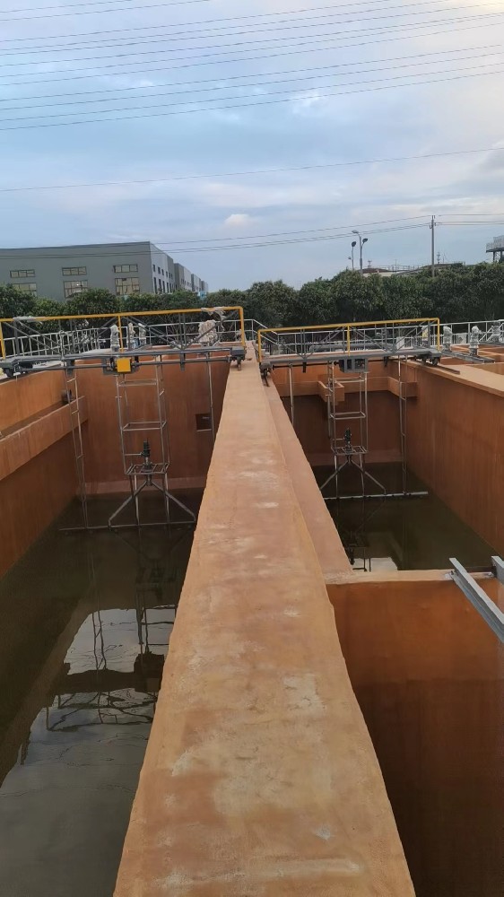 桁車式刮吸泥機(jī)